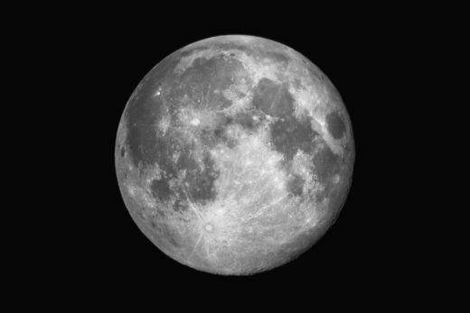 Renden Yoder "Full Moon", Unsplash